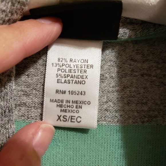 Mod Lusive > Two Pocket Open Front Cardigan - Picture 7 of 7